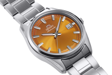 Orient Stretto Date